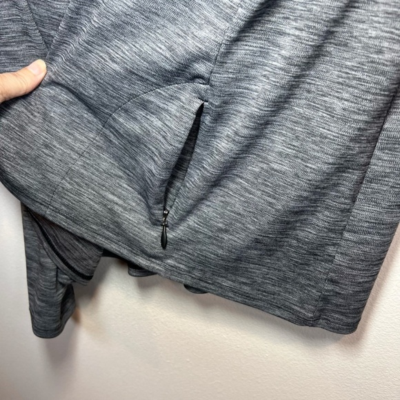 Under Armour Womens Large 1/4 Zip Pullover Shirt Gray Lightweight Running Pocket - Picture 13 of 13